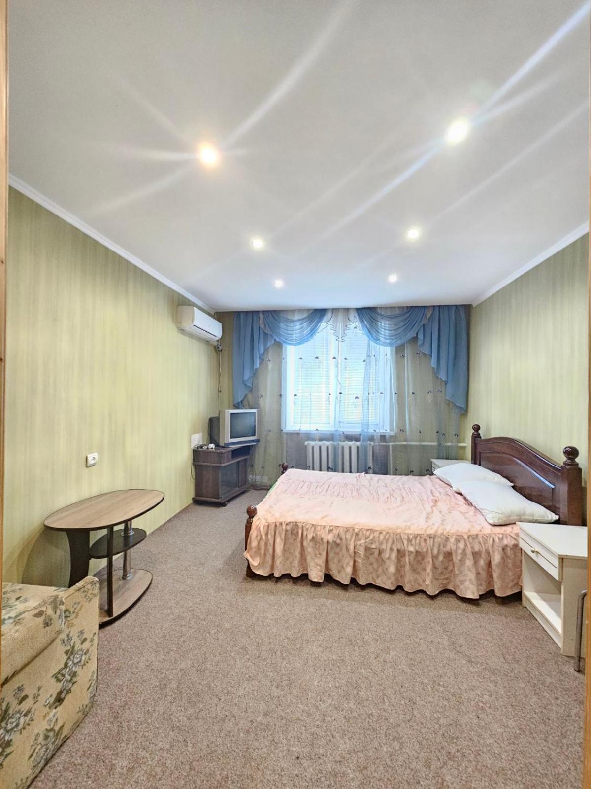 2 Комн Кв Юзр С Кондиционером, Раздел Комнаты Tjerkasy Exteriör bild